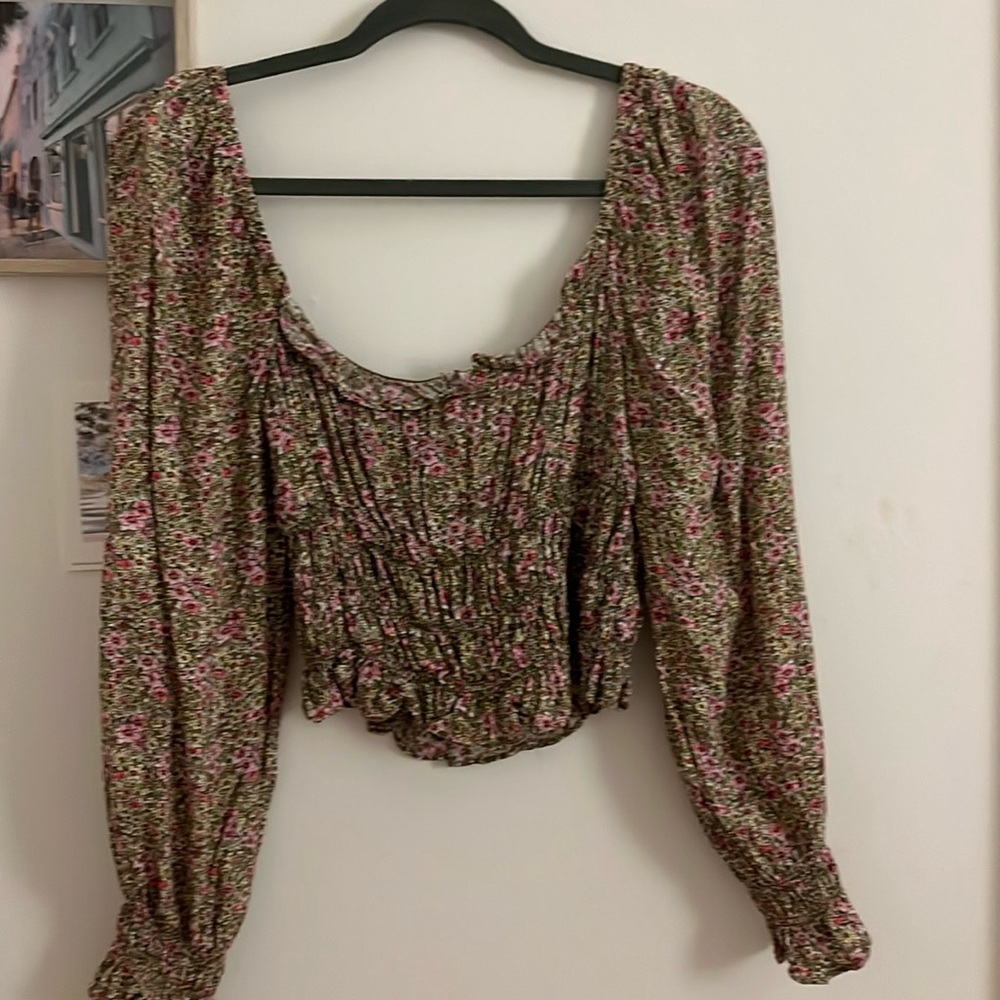 H&M Long sleeve floral crop top